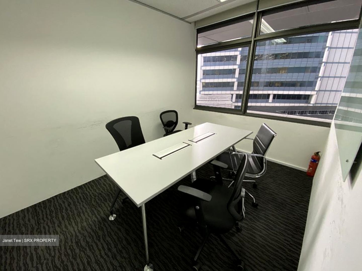 Singapore Land Tower (D1), Office #463743271